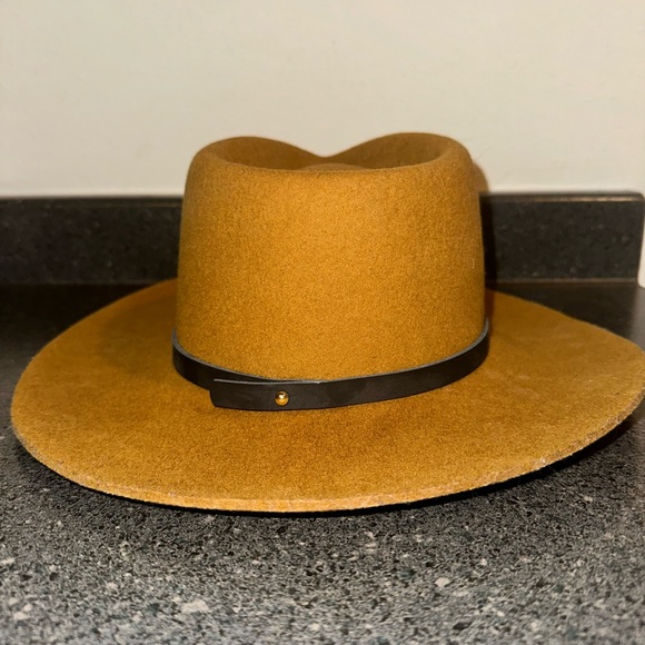 Gigi Pop Monroe Rancher - Picture 2 of 5